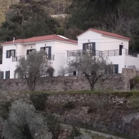 Eri Rooms To Let Raches  Екстериор снимка