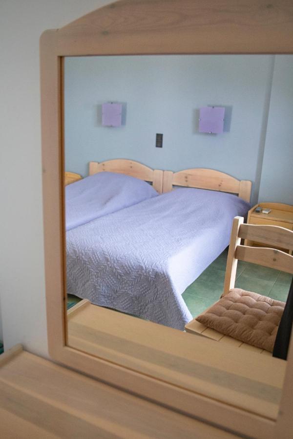Eri Rooms To Let Raches  Екстериор снимка