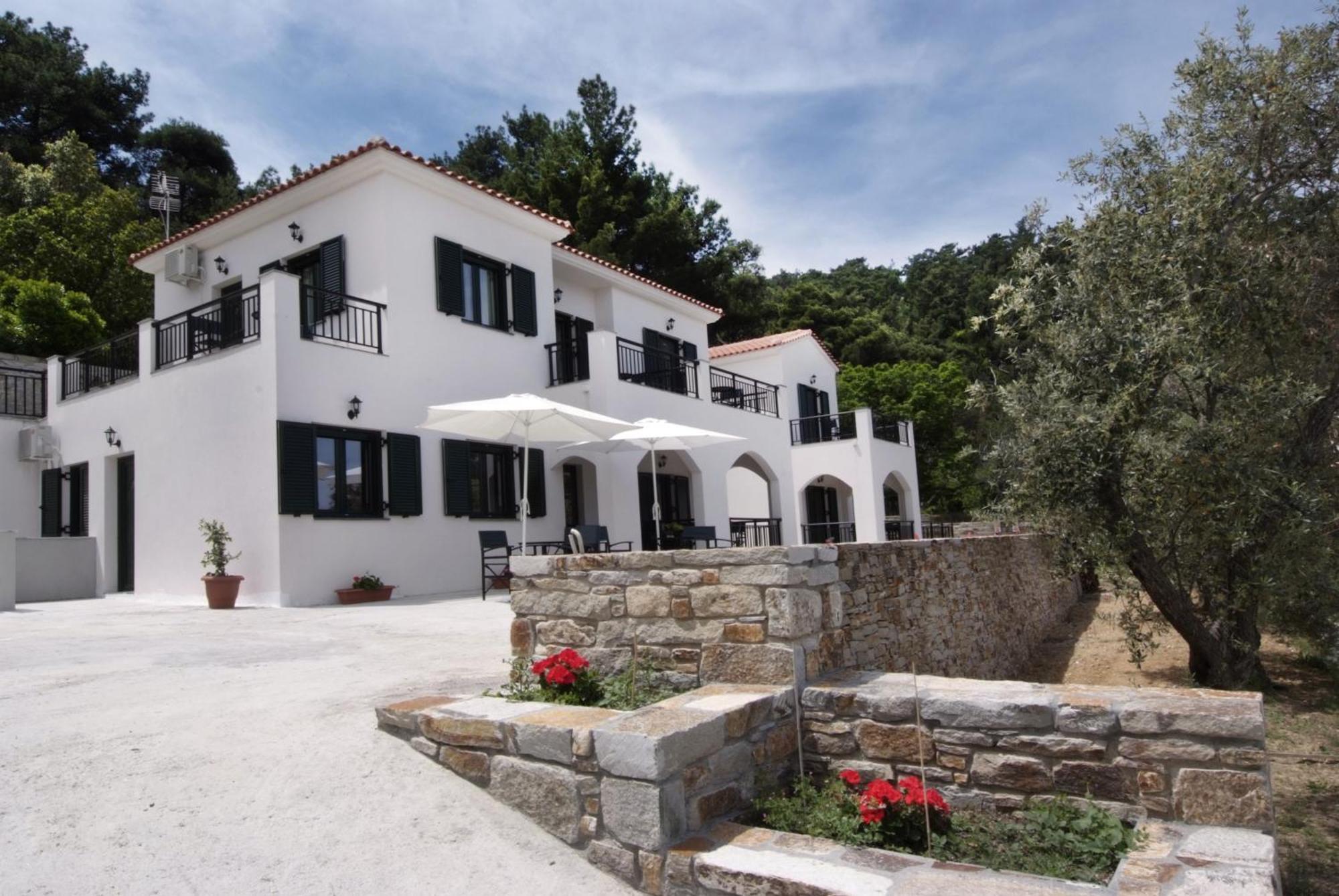 Eri Rooms To Let Raches  Екстериор снимка